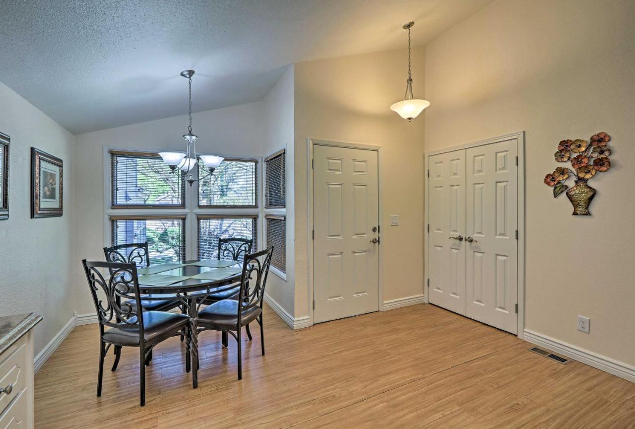 Flagstaff Townhome With Deck Easy Access Downtown! Eksteriør billede